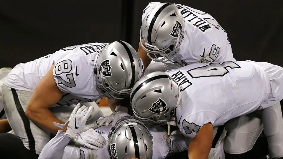 Raiders logró dramática victoria contra Chargers en Thursday Night