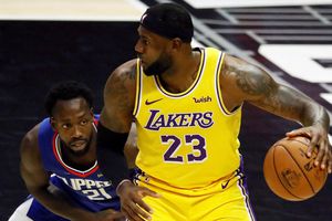 LeBron James desalojó su casa ante incendios forestales