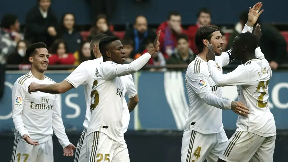 Real Madrid firmó remontada de alarido contra Osasuna y se mantiene líder de La Liga