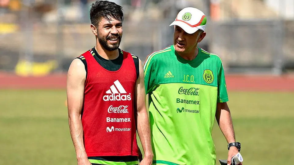 Oribe Peralta: 'Fue desafortunado el comentario de Osorio sobre Brasil'