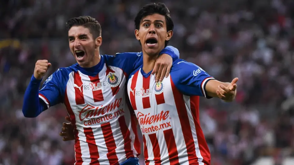 Chivas: Brizuela confesó que JJ Macías no tiene nada concreto sobre su salida a Europa