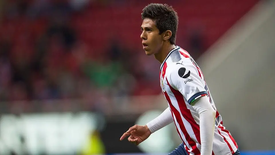 Chivas hizo oficial el regreso de JJ Macías
