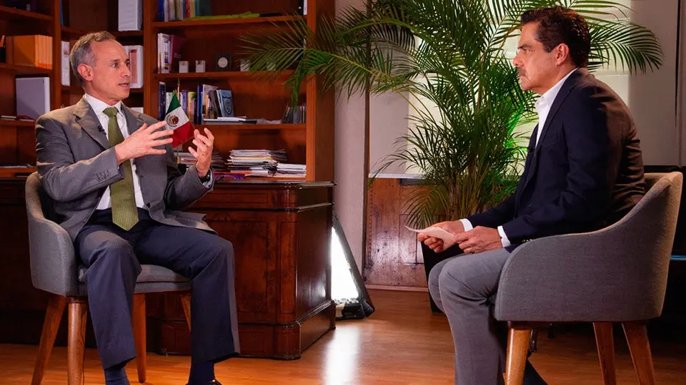 López-Gatell y Alatorre se entrevistan tras polémicas declaraciones del comunicador