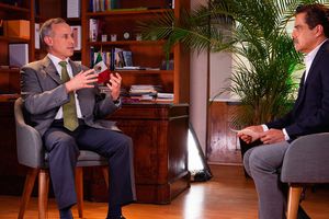 López-Gatell y Alatorre se entrevistan tras polémicas declaraciones del comunicador