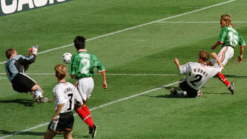 Luis Hernández se burló de su falla contra Alemania en Francia 98