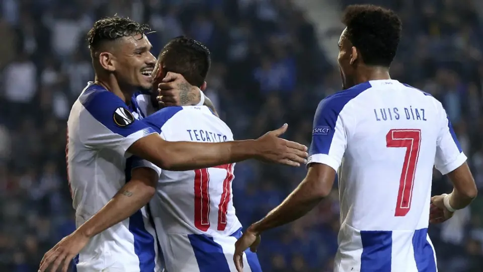 Tecatito Corona y Marchesín debutaron con triunfo del Porto en Europa League