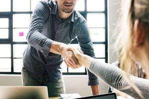 CEO de Mega: 'Arrendamiento, opción para enfrentar a economía estancada'