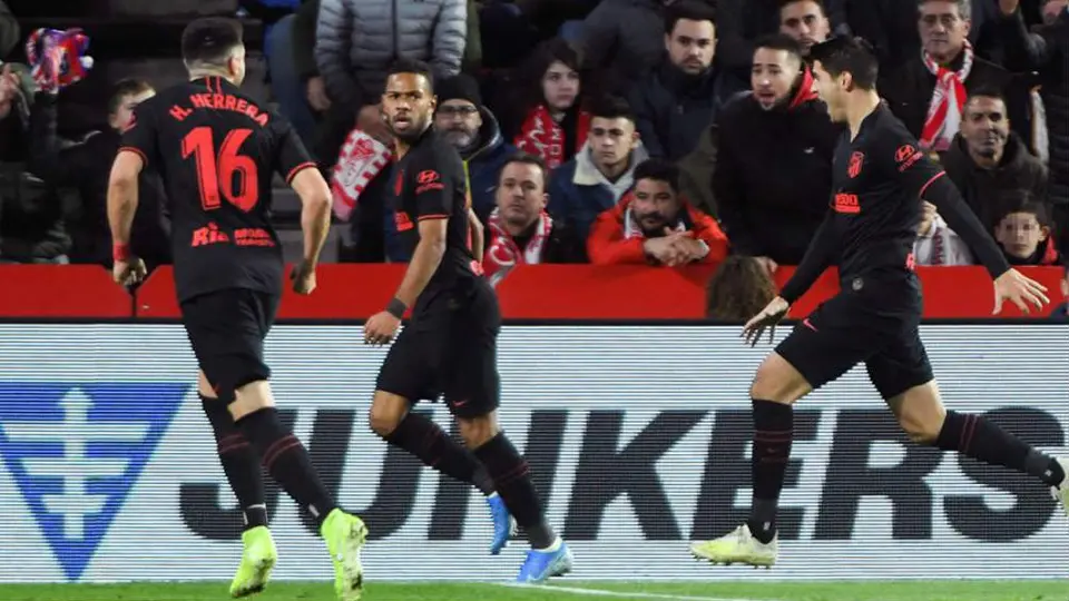 Héctor Herrera puso asistencia en empate del Atlético de Madrid vs Granada