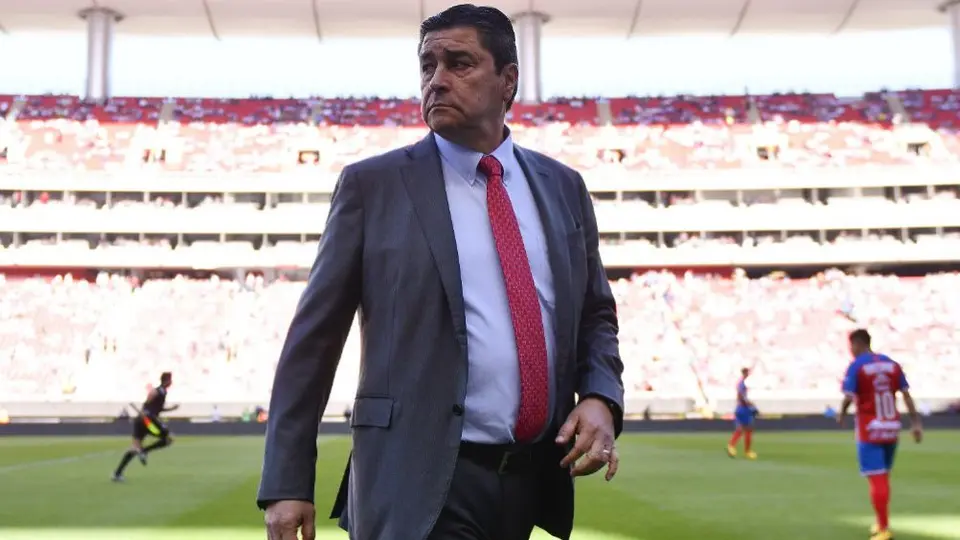 Chivas: Luis Fernando Tena aseguró que no se gastará en fichajes para el Apertura 2020