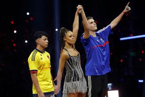 Bnet se coronó campeón de la Final Internacional de la Batalla de Gallos 2019