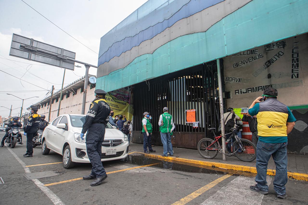 Mercado de Jamaica es sanitizado por Covid-19