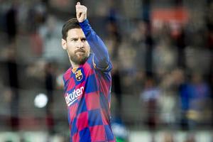 Muhammad Ali, inspiración de Messi en el gimnasio de su casa