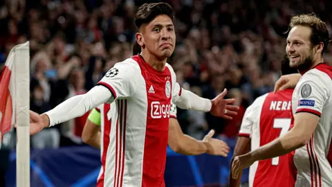 Edson Álvarez le respondió a De Boer: 'Dios me dio el don de jugar futbol'