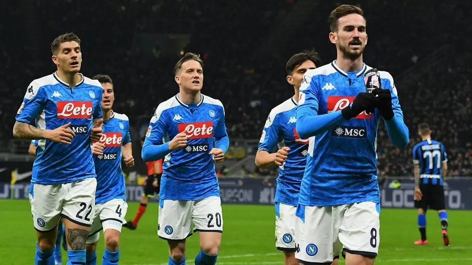Napoli, sin Chucky Lozano, derrotó al Inter de Milan en la Copa de Italia