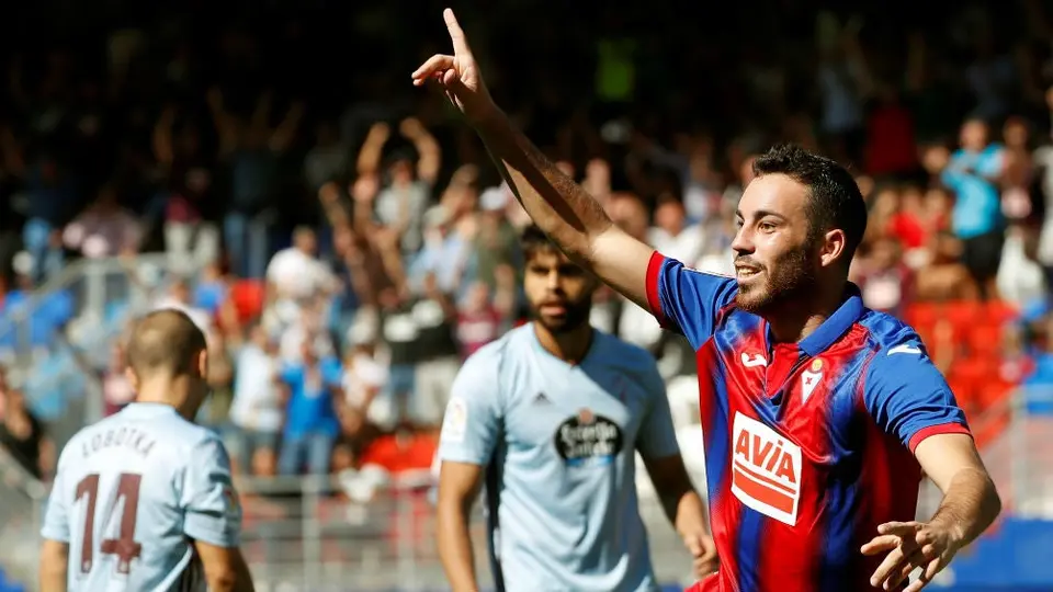Celta y Néstor Araujo perdieron ante el Eibar y suman cinco juegos sin ganar