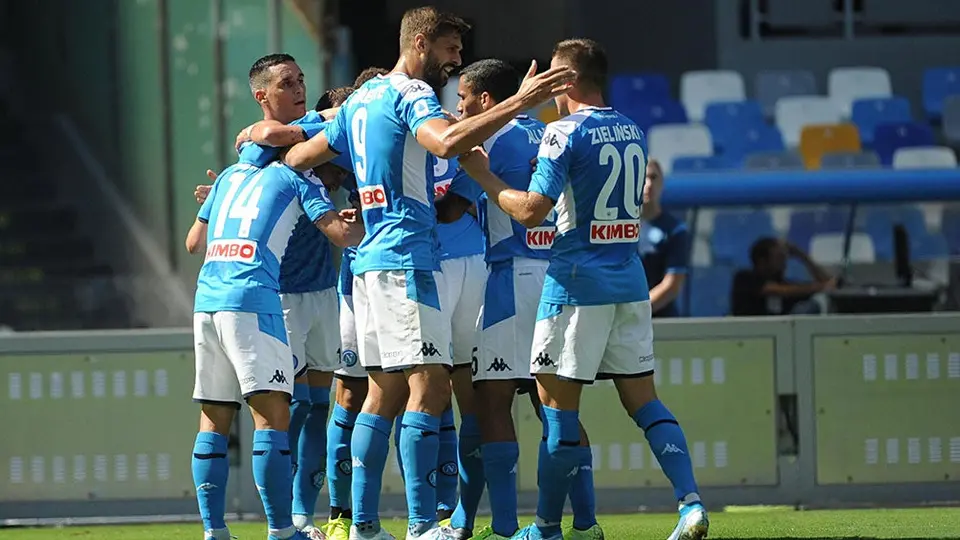 Chucky Lozano no jugó en victoria del Napoli ante el Brescia