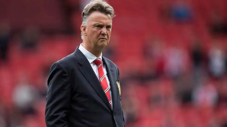 Van Gaal criticó a los clubes que quieren cancelar las ligas por el COVID-19