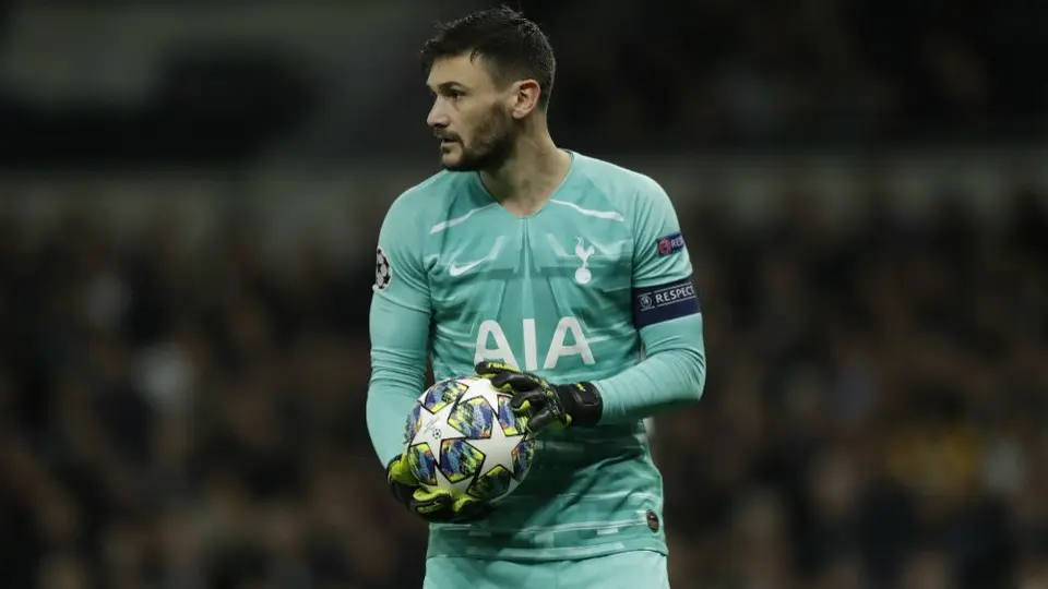 Hugo Lloris sufrió escalofriante lesión en el Brighton vs Tottenham