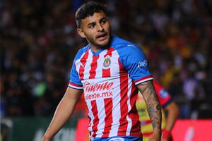 Así festejó Alexis Vega el cumpleaños de su novia