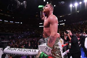 Canelo Álvarez fue reconocido por la AMB como el mejor boxeador del 2019