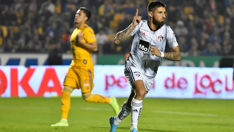 VIDEO: Ignacio Jeraldino hizo historia al marcar el gol 100 en la eLigaMX