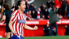VIDEO: Charlyn Corral presumió golazo de 'escorpión' en su casa