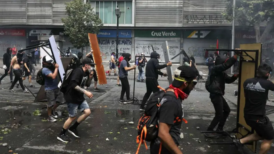 General de defensa de Chile sobre protestas: “Que no panda el cúnico”