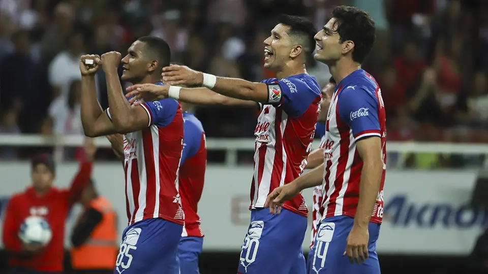Sepúlveda: 'El trabajo cambia por el coronavirus, pero no el objetivo de Chivas'