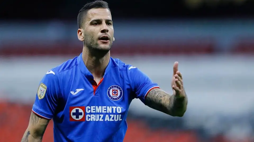 Cruz Azul: Reducción de presupuesto obliga a celestes a vender para poder fichar