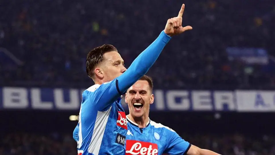 Chucky Lozano no tuvo minutos en la victoria de Napoli sobre la Juventus
