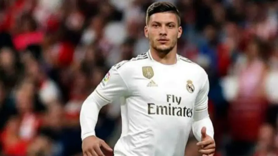 Luka Jovic podría ser denunciado por incumplir cuarentena en Serbia