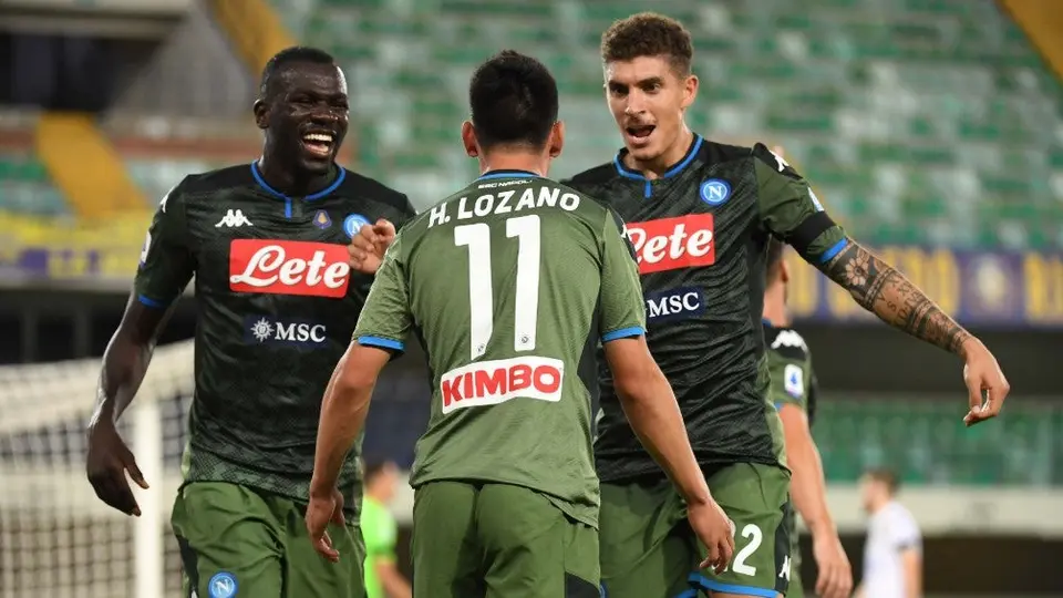 Chucky Lozano: El mexicano acapara las portadas en Italia tras anotar con Napoli