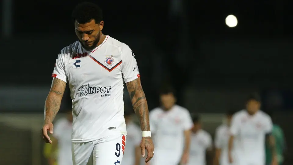 Kazim Richards no se presentó a entrenar con Veracruz y anunció su precipitado adiós