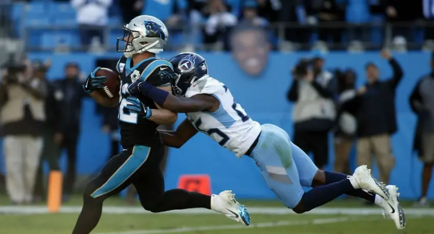 Panthers derrotó a Titans en duelo donde McCaffrey anotó tres touchdowns