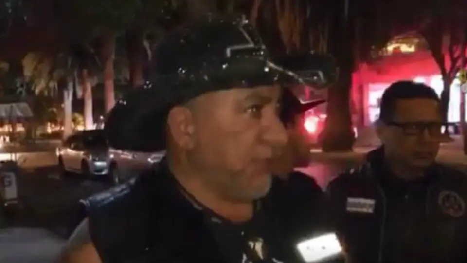 VIDEO: Carlos Trejo agredió a youtuber que trató de darle un 'pastelazo'