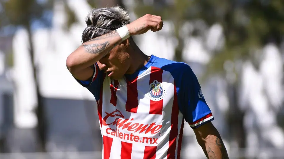 Chivas: Chicote Calderón 'se quejó' de inactividad