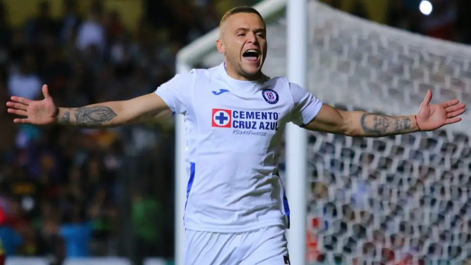 Cruz Azul: Cabecita Rodríguez tomó el liderato de goleo tras doblete ante Monarcas