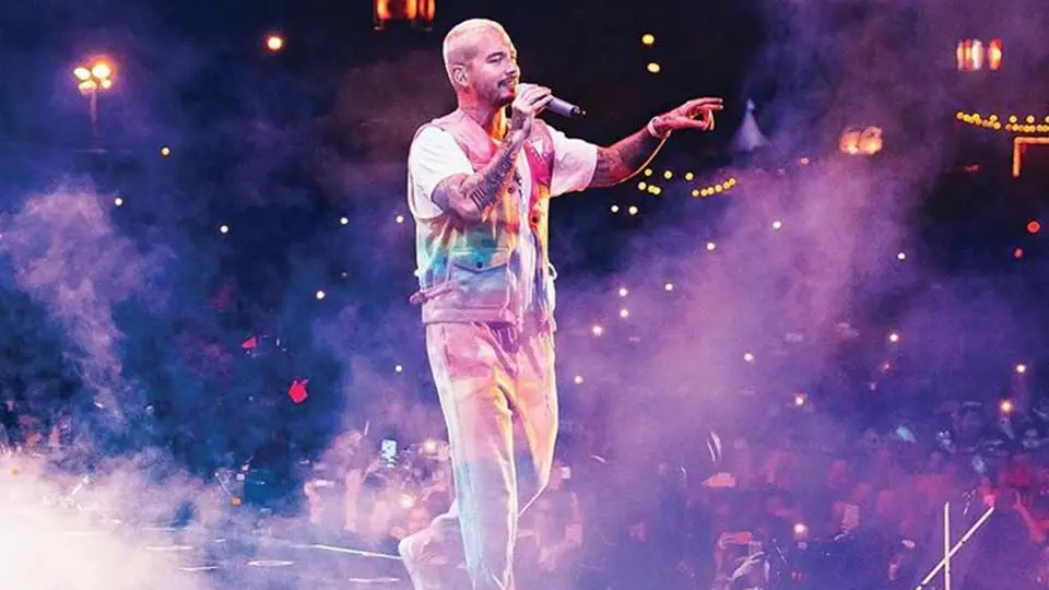 Bad Bunny y J Balvin serían invitados sorpresa al medio tiempo del Super Bowl LIV