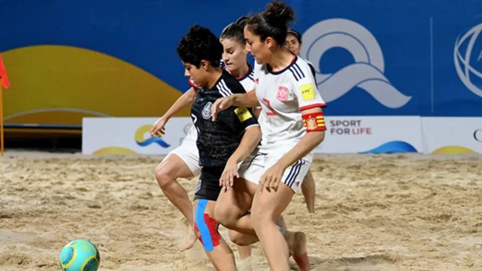 Selección Mexicana Femenil fue goleada en su debut en Mundial de Playa