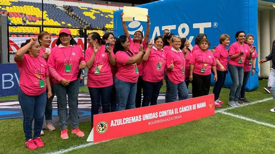 Mujeres con cáncer de mama convivieron con jugadores del América