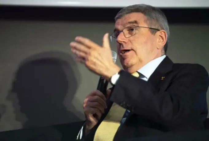Presidente del COI: 'JO no se pueden posponer como si fueran un partido de futbol'