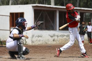 Talentoso pelotero capitalino heredó de su padre el 'amor' al beisbol