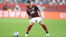 Gabigol se hace enorme tatuaje, pero con error garrafal