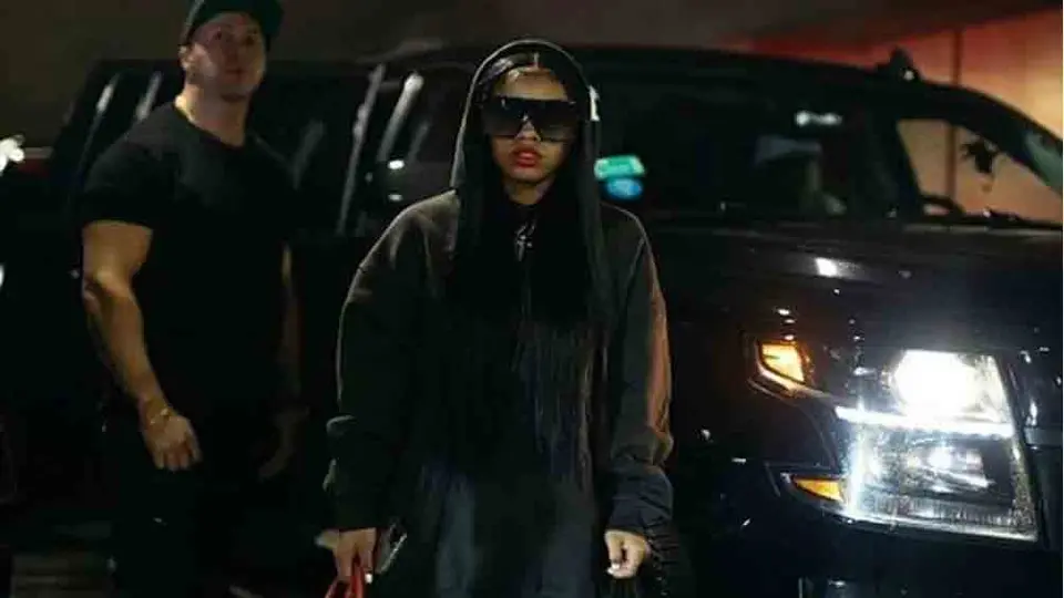 Hija de Mayweather, arrestada por presuntamente apuñalar a una mujer