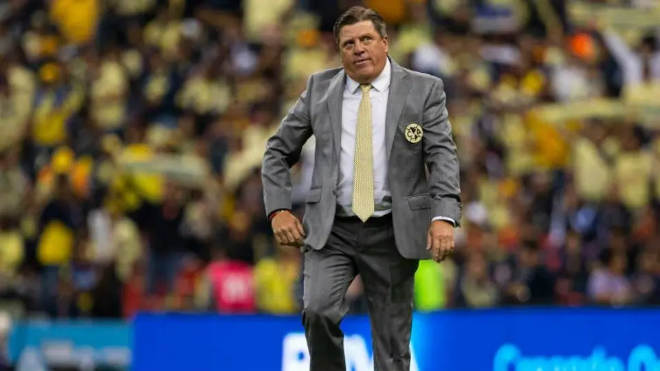 Renovación de Piojo Herrera con América, condicionada a resultados