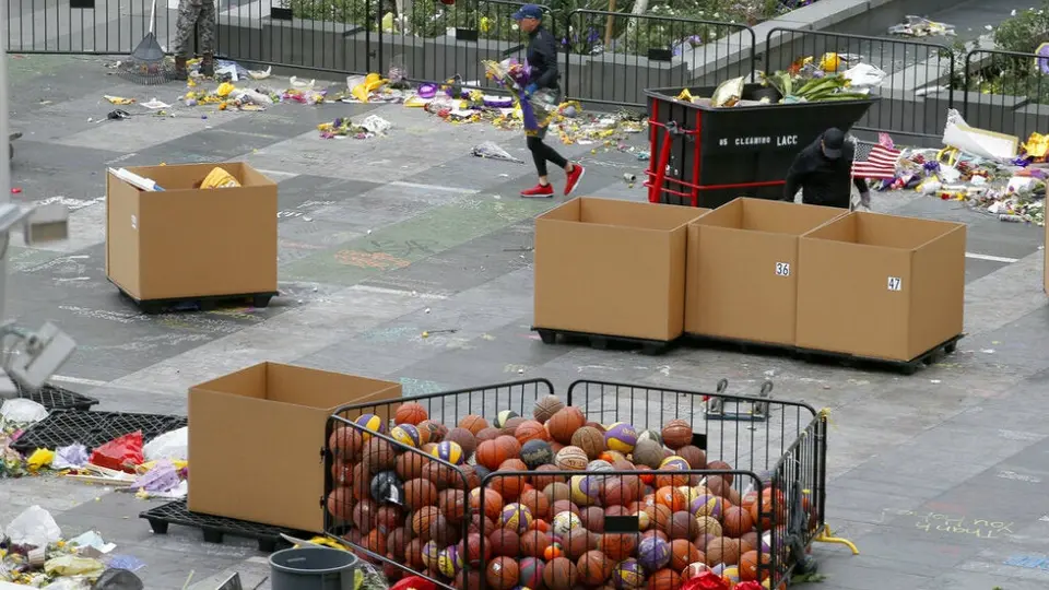 'Ofrendas' para Kobe Bryant fueron retiradas del Staples Center