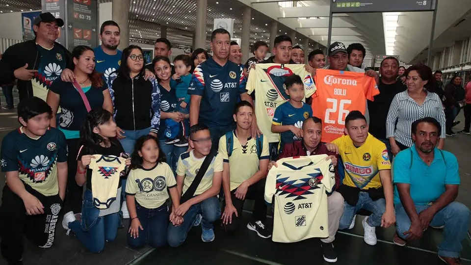 América 'plantó' a algunos aficionados en el aeropuerto de la CDMX