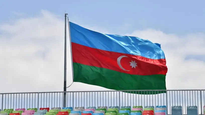 F1 aplazó su inicio en el Gran Premio de Azerbaiyán