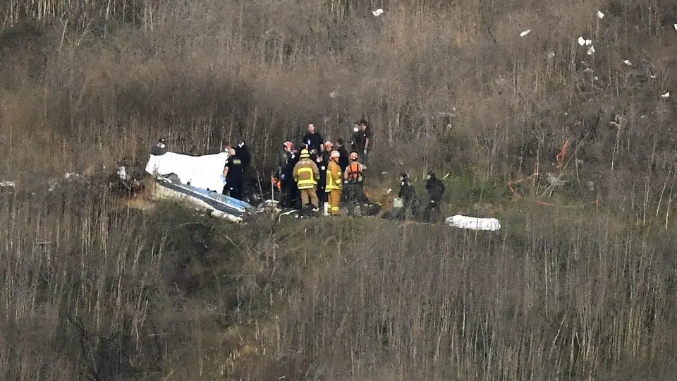 Familiares de víctimas del accidente de Kobe demandaron a la compañía de helicópteros
