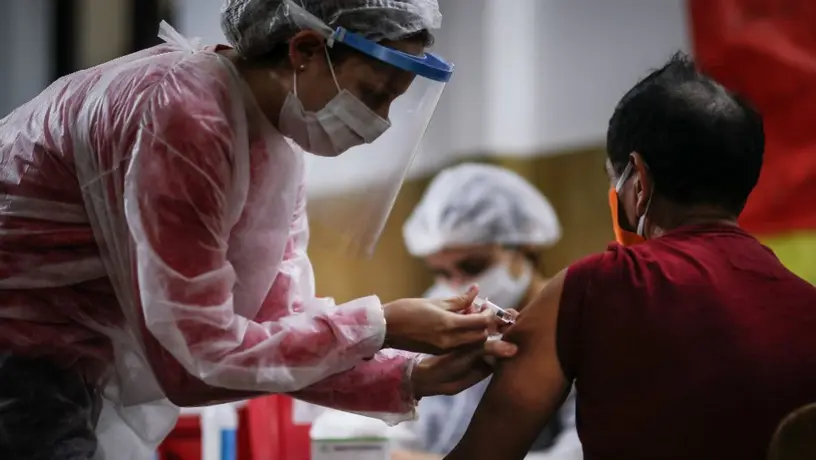 Vacuna contra el coronavirus podría estar lista en septiembre